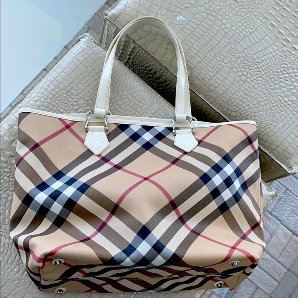 Burberry Shopping Bag (perfect condition) - Picture 2 of 4